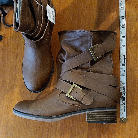 Western Moto Boot Pull On Mid Calf Wrap-around Strap with a Buckle Casual Comfy - Picture 14 of 15